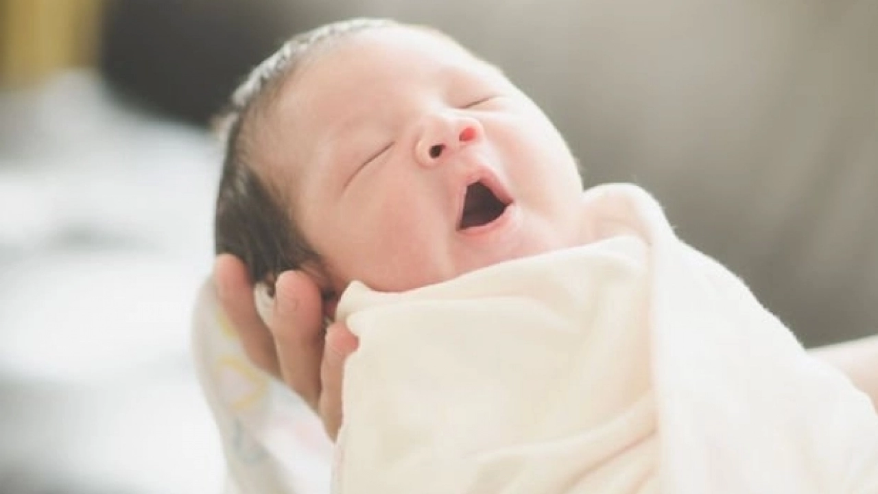 Bebek Nasıl Bakılır ? Yeni annelere bebek bakım tüyoları